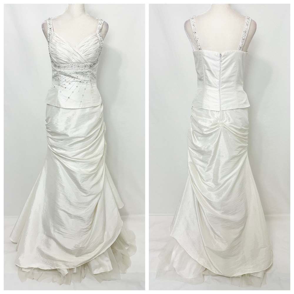 Vintage Fiesta White Sweetheart Wedding Gown with pearl beading. Bridal dress